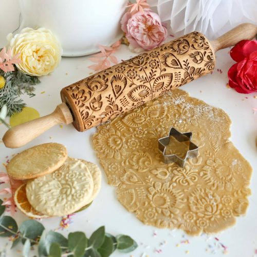 s430129588104562710_p1934_i1_w2534 Boon Homeware - Folk Pattern Embossing Rolling Pin