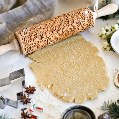 s430129588104562710_p1937_i1_w2560 Boon Homeware - Festive Christmas Swirl Pattern Embossing Rolling Pin